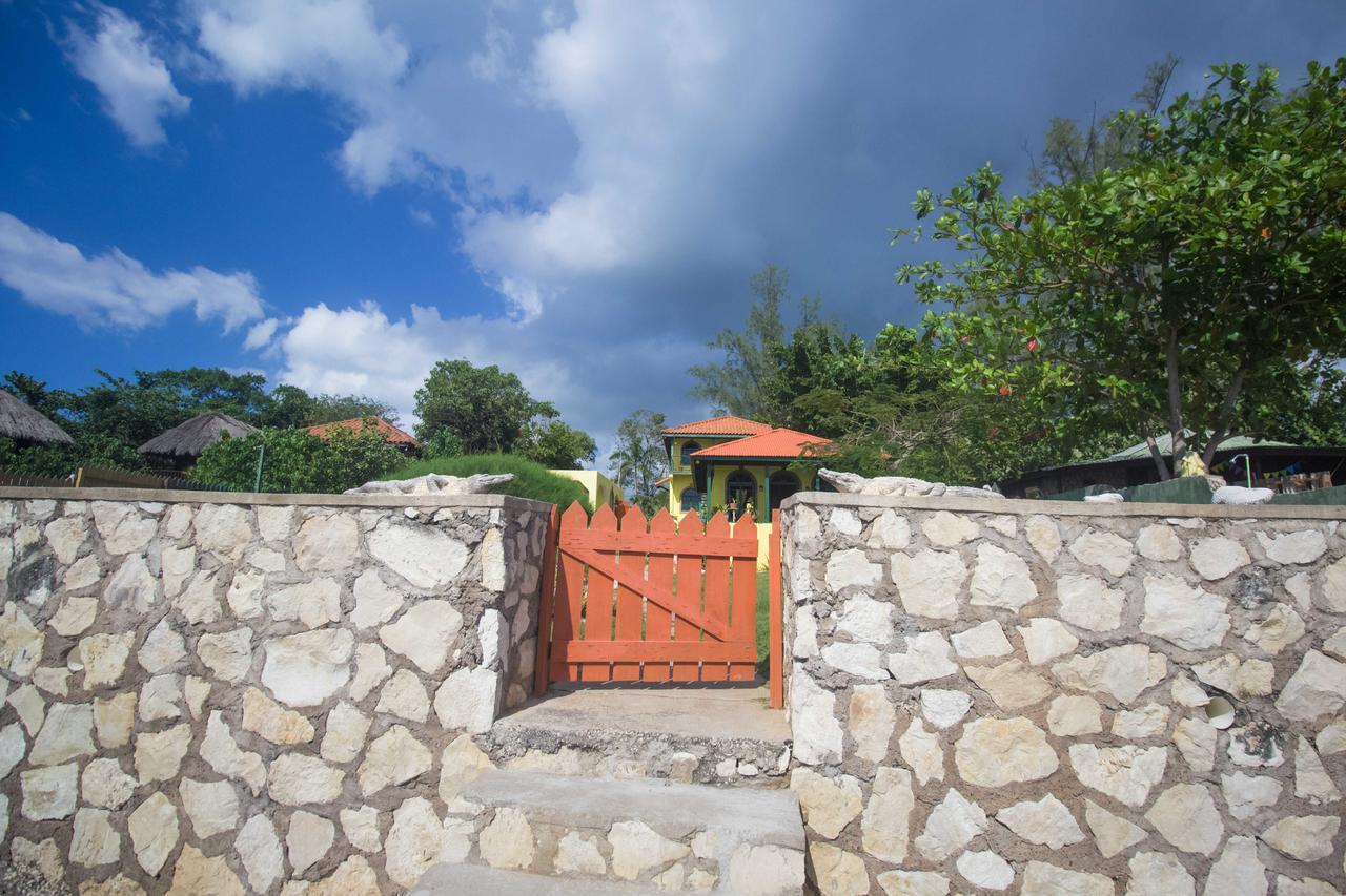 Sea Breeze Studio #1 Villa Negril Exterior photo